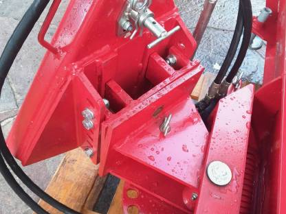 Bild 5:Schneeschild Wiedenmann Snow Master 3400 für Kleintraktoren