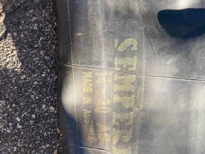 Bild 5:Traktor Reifen Schlauch Schläuche