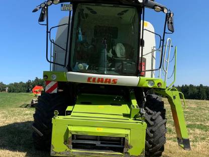Bild 7:Claas Tucano 430, Obenentleerung, kein Lexion, Trion
