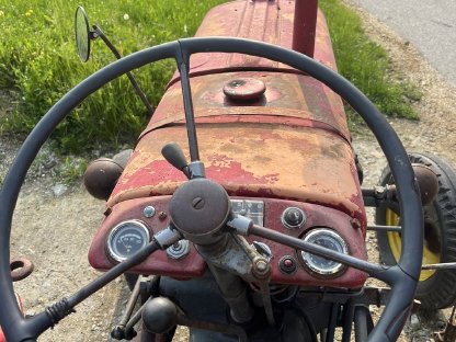 Bild 8:Steyr T84a Hackfruchttraktor