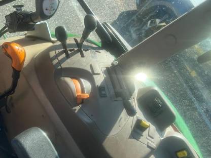 Bild 8:Verkaufe John Deere 5058e mit Hauer-Frontlader