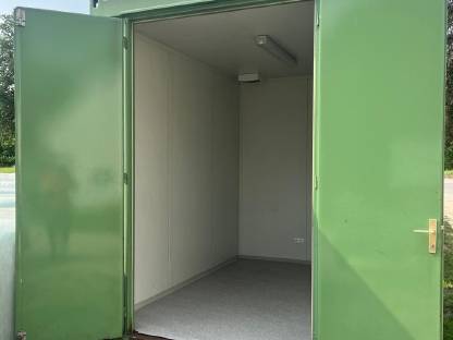 Container