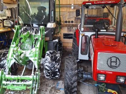 Bild 3:Kleiner Radlader F-tech 908K