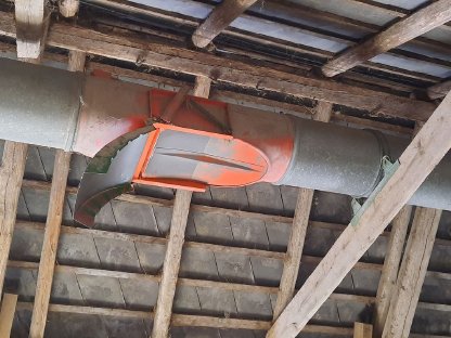 Bild 6:Auer Heuverteiler abgebaut