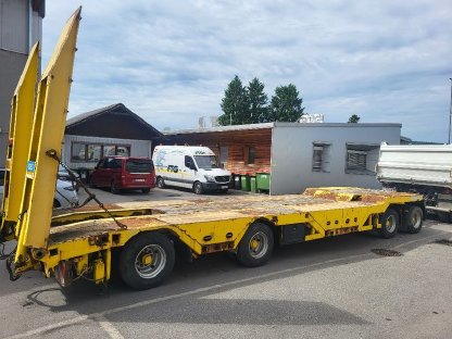 Bild 4:Meusburger 4-Achs Tiefladeranhänger