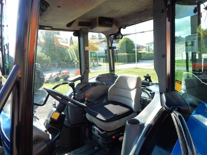 Bild 5:NEW HOLLAND TN75D, inkl. Frontlader und Schaufel, nur 1.980 Bstd.