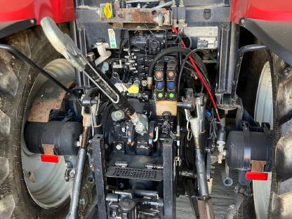 Bild 4:New Holland TS115A