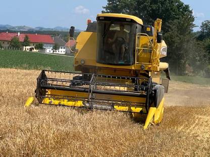 New Holland TC56