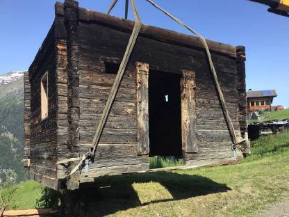 Bild 4:Altholz Troadkasten aus Zirbenholz