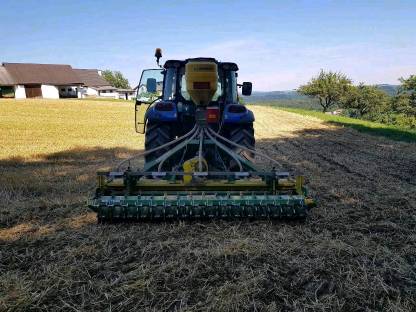 Bild 2:Stoppelsturz mit Kreiselegge