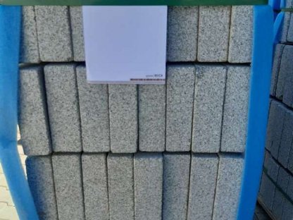 Bild 8:Granit Leistenstein Bordstein