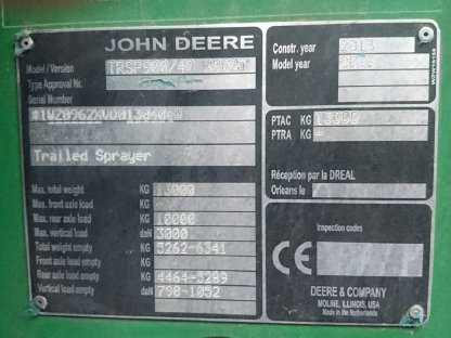 Bild 4:Feldspritze John Deere 962i