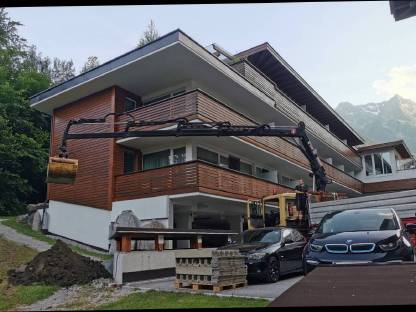 Bild 4:Transporte / Kranarbeiten / Erdarbeiten