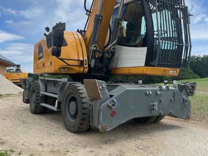 Bild 2:Mobilbagger Liebherr LH 22 M-1250