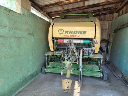 Krone Comprima V150XC Rundballenpresse