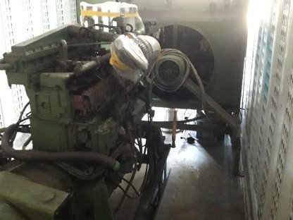 Bild 7:Notstromaggregat Jenbacher