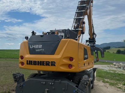 Bild 3:Mobilbagger Liebherr LH 22 M-1250