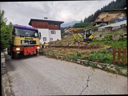 Bild 3:Transporte / Kranarbeiten / Erdarbeiten