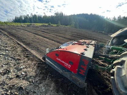 Bild 8:Fräs- und Rekultivierungsarbeiten