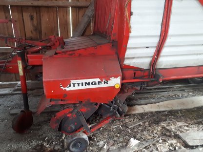 Bild 2:Pöttinger Boss II Ladewagen