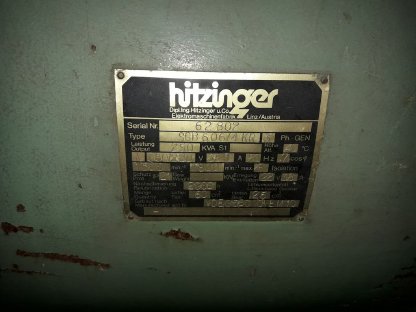 Bild 5:Notstromaggregat Jenbacher