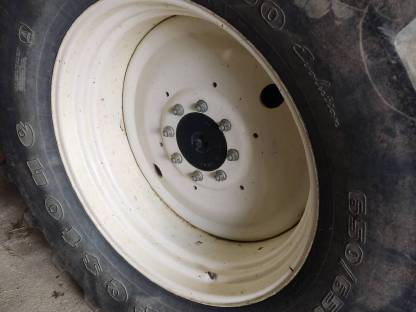 Bild 4:Traktorreifen