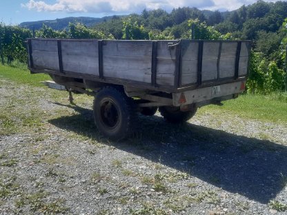 Bild 2:Anhänger mit Antriebsachse