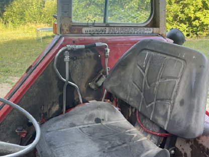 Bild 6:Warchalowski International 574 mit Frontlader