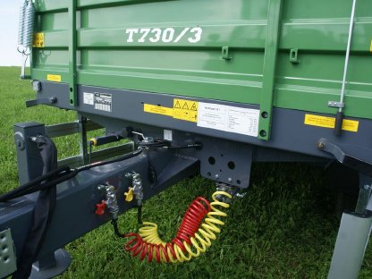 Bild 4:Neuer Metalfach T730/3 Tandemkipper 16 t