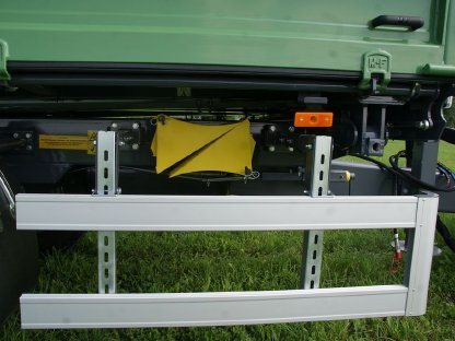 Bild 8:Neuer Metalfach T730/3 Tandemkipper 16 t