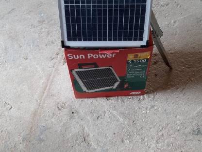 Solar-Weidezaungerät