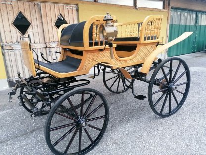 Bild 2:Esterhazy Kutsche