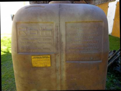 Bild 2:Dieseltank 2.000 l PE