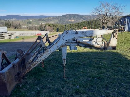 Bild 2:Frontlader vollhydraulisch
