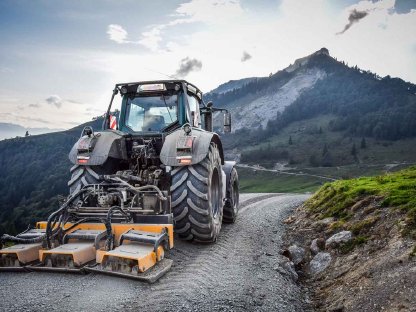 Bild 7:Wegebau: Wir sanieren Ihre Forstwege!