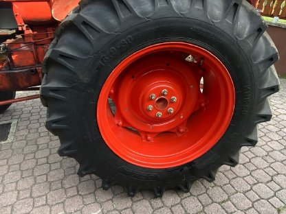 Bild 5:Oldtimer Nuffield 460