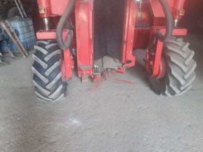 Bild 5:ERO 190SF Traubenvollernter