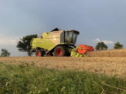 Bild 3:Claas Tucano 320 4x4