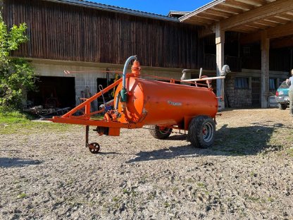 Bild 6:Güllefass Bauer 2.000 l
