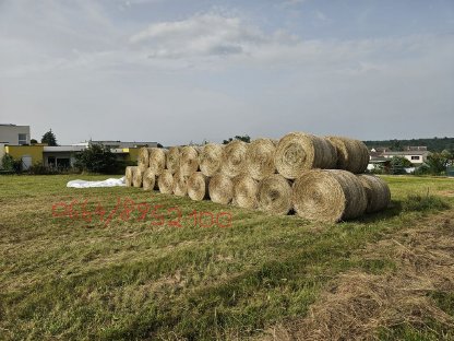 Bild 4:Heu Rundballen Rotklee- und Wiesenheu