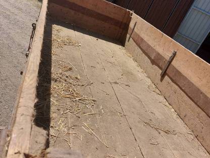 Bild 9:Traktor Anhänger