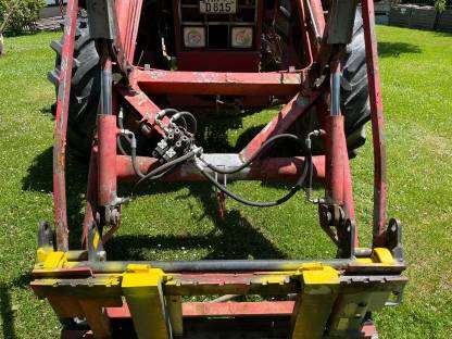 Bild 4:IHC 1055XL Frontlader Allrad Druckluft