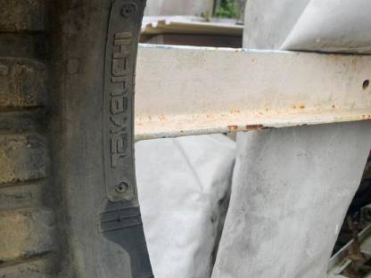 Bild 4:Gummiketten für Takeuchi Bagger TB 016 und 235