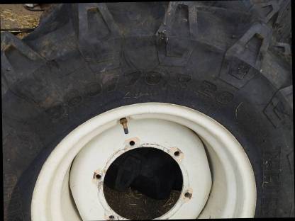 Bild 2:Kompletträder Trelleborg