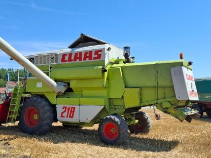 Bild 4:Claas Mega 218
