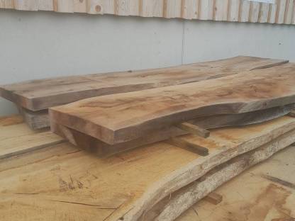 Bild 2:Walnuss Pfosten