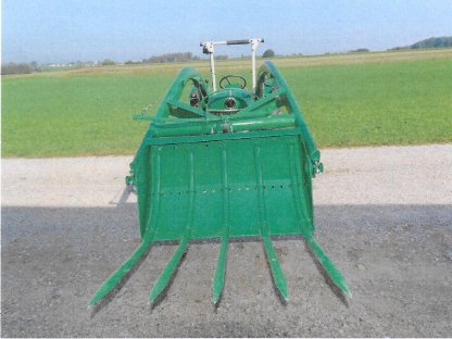 Deutz 3005 mit Frontlader