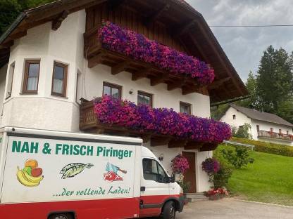 Bild 3:Renault Master Verkaufswagen