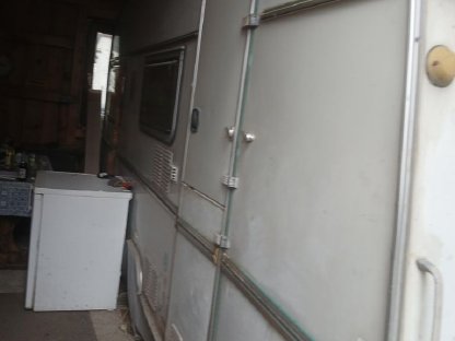 Bild 2:Wohnwagen