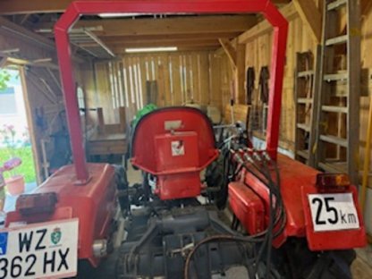 Bild 4:Lindner 350 BF Traktor